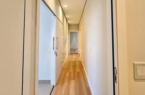 Casa a venda com piscina, 3 quartos (1 suíte) próx. Av. Mandacaru - Maringá Imóveis