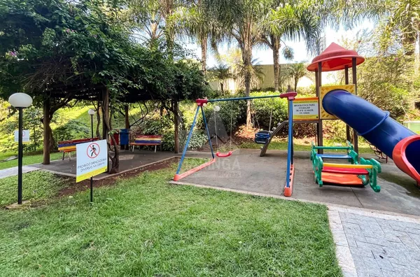 Apartamento no Spazio Merlot com 2 quartos (1 suíte) Vila Bosque - Maringá