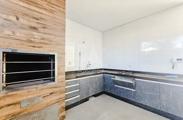 Sobrado com piscina, 3 quartos (1 suíte) no Ecovalley