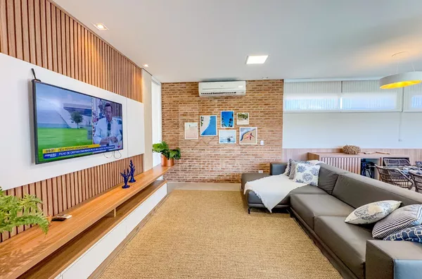 Casa mobiliada a venda no Porto Rico Resort, com 3 suítes,  piscina, churrasqueira, jardinagem, garagem para lancha