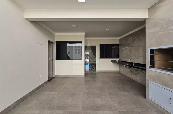 Casa a poucos metros da Mandacaru, 3 quartos, Jd. Tropical