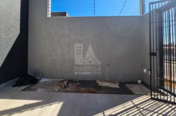 Casa a poucos metros da Mandacaru, 3 quartos, Jd. Tropical