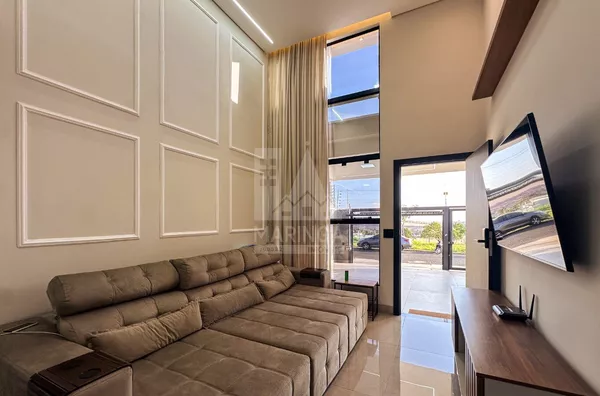 Sala ampla da casa semi mobiliada com 3 quartos na região do Cidade Alta em Maringá