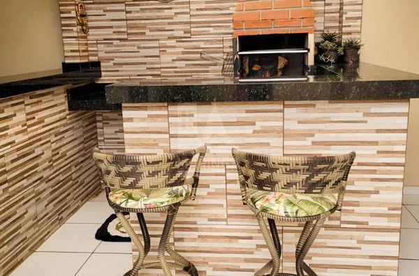 Área gourmet 3 casa 3 quartos no Jd. Nova Independência em Sarandi