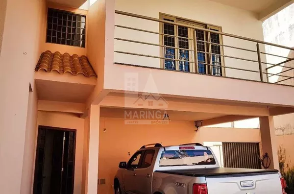 Sobrado amplo venda Maringá, 3 suítes, edícula com churrasqueira, terreno grande,  bem localizado Zona 08