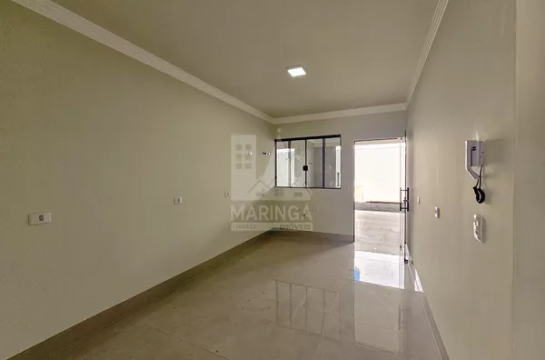 Casa a poucos metros da Mandacaru, 3 quartos, Jd. Tropical