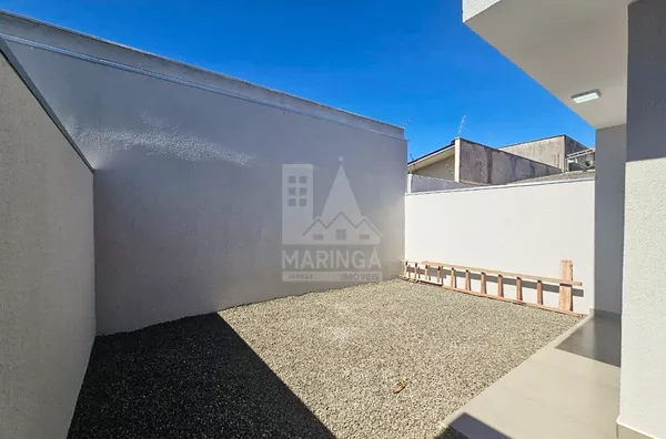 Espaço no fundo da casa de 3 quartos (1 suíte) Parque Hortência