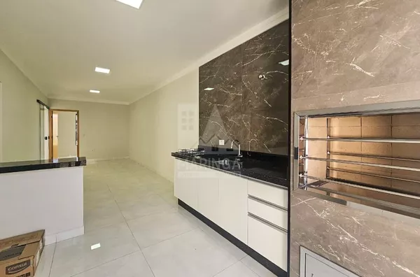 Cozinha integrada da casa de 3 quartos (1 suíte) Parque Hortência