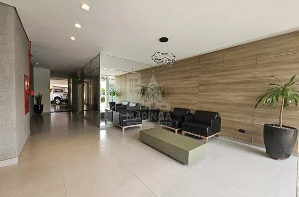 Apartamento para venda com sacada e 3 quartos sendo 1 suíte,  Zona 08, Maringá PR