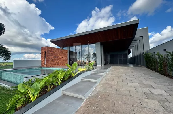 Casa magnifica com 04 suítes à venda no Ilha Bella Home Resort.