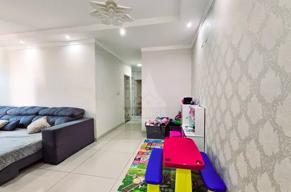 Casa a venda de 3 quartos (1 suíte) Pq. Residencial Tuiuti