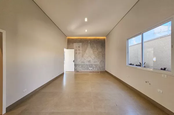 Casa a venda com piscina, 3 quartos (1 suíte) próx. Av. Mandacaru - Maringá Imóveis