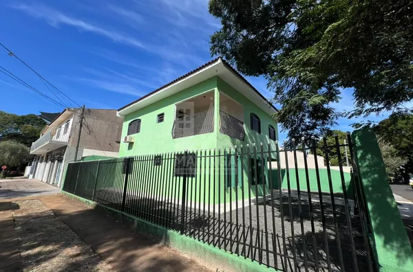 Sobrado para venda residencial ou comercial, 4 quartos 1 suíte, Zona 07, Maringá