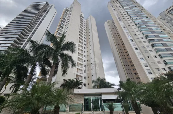 Apartamento para venda com sacada e 3 quartos sendo 1 suíte,  Zona 08, Maringá PR