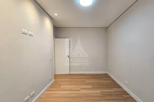 Casa a venda com piscina, 3 quartos (1 suíte) próx. Av. Mandacaru - Maringá Imóveis