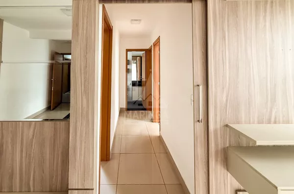 Apartamento no Spazio Muscat, 3 quartos (1 suíte), sacada, próx. Pq. do Ingá