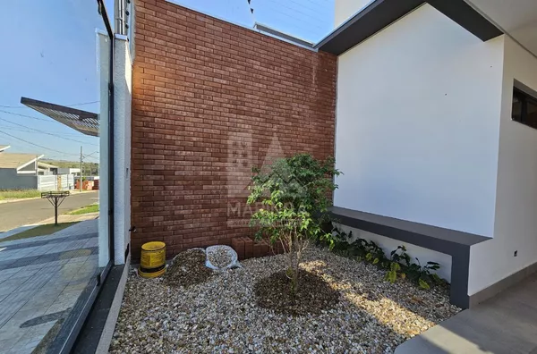 Casa para venda, 3 quartos sendo 1 suíte, corredor lateral, Jardim Munique, Maringá PR