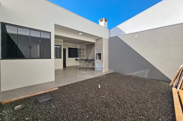 Casa a poucos metros da Mandacaru, 3 quartos, Jd. Tropical