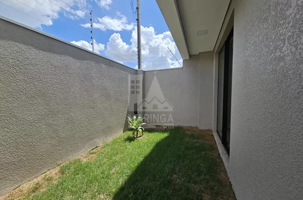 Casa para venda com 3 suítes e piscina no Jardim Munique, Maringá PR