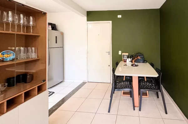 Apartamento no Spazio Merlot com 2 quartos (1 suíte) Vila Bosque - Maringá