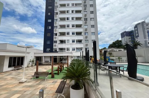 area da piscina Apartamento MOBILIADO a venda, 3 quartos (1 suíte) Vila Cleópatra, Maringá PR - Edifício Solar do Bosque