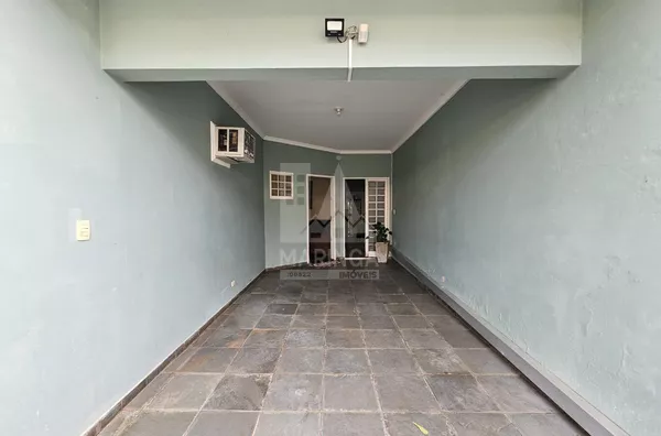Casa para venda, 3 quartos sendo 1 suíte com closet, Jardim Santa Helena, Maringá PR