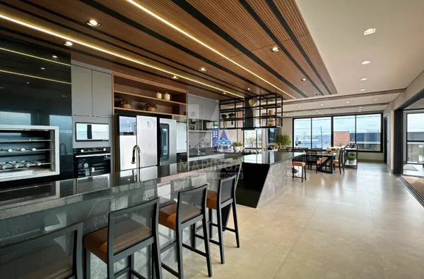 Sobrado à venda no Porto Rico Resort Residence, 4 suítes, com elevador e garagem fechada.