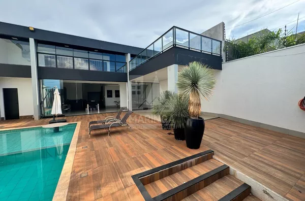 Sobrado mobiliado a venda com 3 suítes, piscina, cozinha gourmet com churrasqueira em Porto Rico - PR