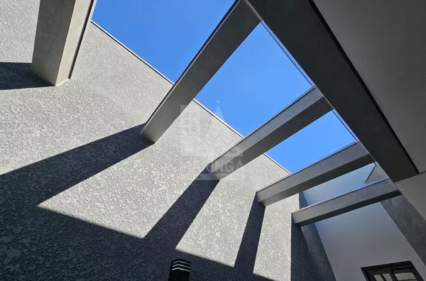 Casa com PISCINA para venda, 3 quartos sendo 1 suíte, Jardim Espanha, Maringá PR