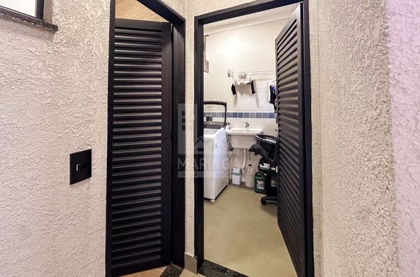 Área de serviço da casa semi mobiliada com 3 quartos na região do Cidade Alta em Maringá