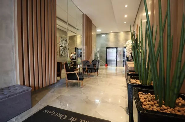 Apartamento MOBILIADO & DECORADO a venda, 3 suítes, Zona 01, Maringá PR