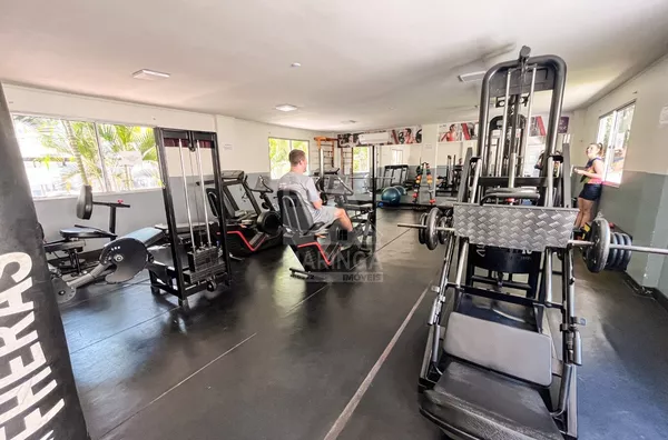 Apartamento no Spazio Merlot com 2 quartos (1 suíte) Vila Bosque - Maringá