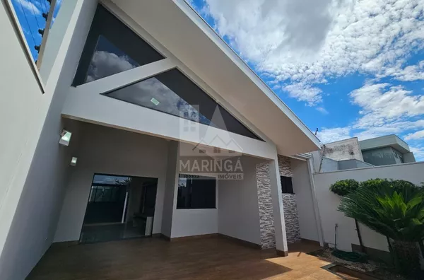 Casa SEMI MOBILIADA com energia solar a venda, 2 quartos sendo 1 suíte, Jardim Tropical, Maringá PR