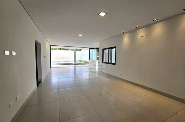 Casa NOVA para venda, 3 suítes, Piscina, 3 vagas de garagem, Parque Avenida, Maringá PR