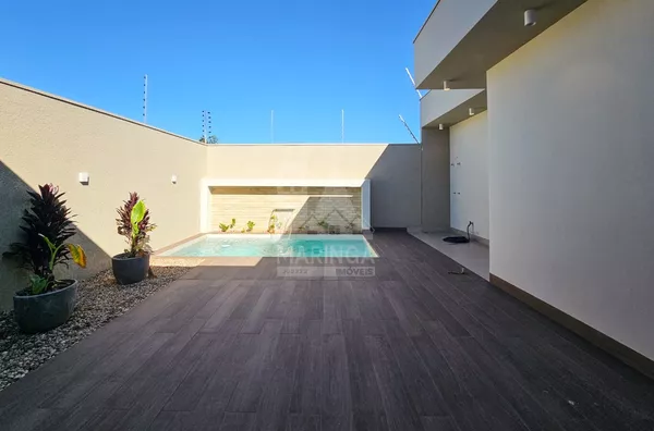 Casa a venda com piscina, 3 quartos (1 suíte) próx. Av. Mandacaru - Maringá Imóveis