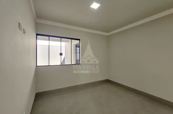 Casa a poucos metros da Mandacaru, 3 quartos, Jd. Tropical