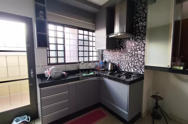 Casa semi-mobíliada a venda,  com  2 quarto(s),  Jardim Paulista, Maringá