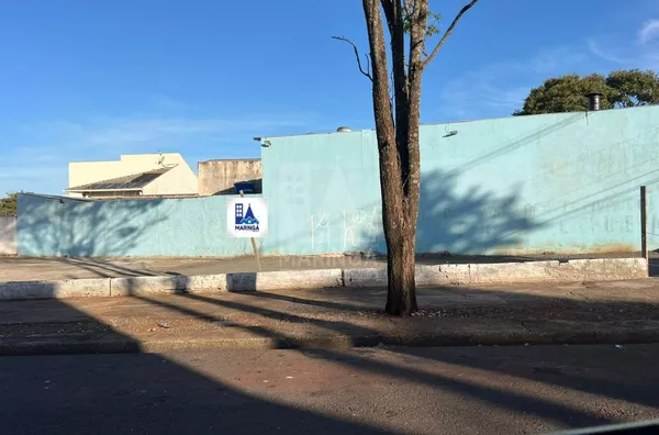 Terreno comercial para venda na Av. Mandacaru, Maringá