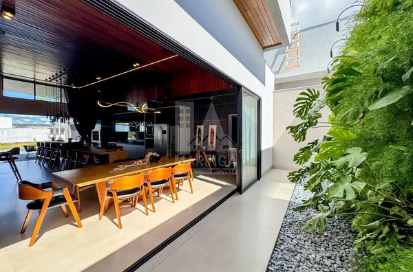 Casa á venda no Porto Rico Resort, toda equipada e automatizada, com 4 suítes, piscina, Vaga p lancha