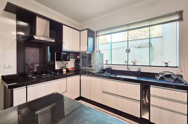 Casa a venda de 3 quartos (1 suíte) Pq. Residencial Tuiuti