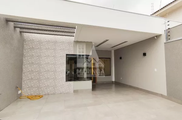 Casa para venda com 3 quartos sendo 1 suíte, Jd. Fregadolli, em Maringá PR