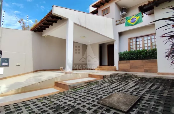 Sobrado para venda, 4 quartos com piscina,  Jardim Iguaçu, Maringá