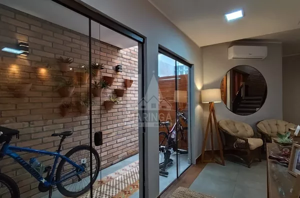 Sobrado para venda, 4 quartos com piscina,  Jardim Iguaçu, Maringá