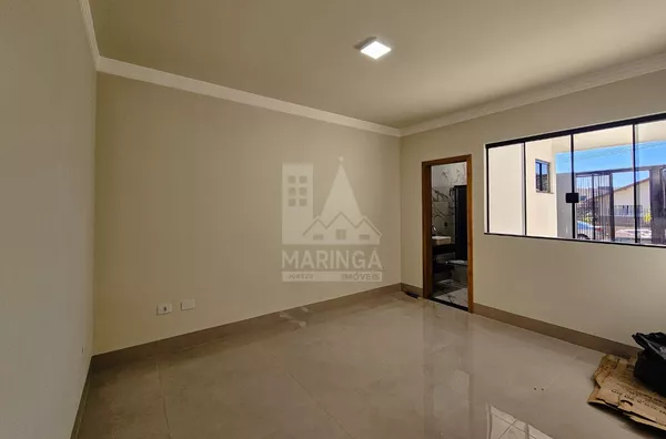 Casa a poucos metros da Mandacaru, 3 quartos, Jd. Tropical