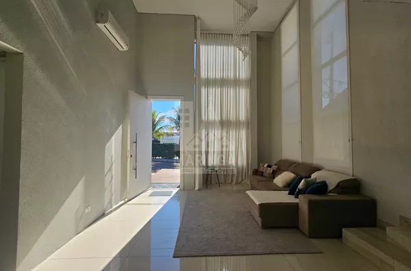 Sobrado MOBILIADO & DECORADO a venda, 3 suítes (sendo 1 Máster) Parque Pioneiros, Sarandi PR - Condomínio OURO VERDE