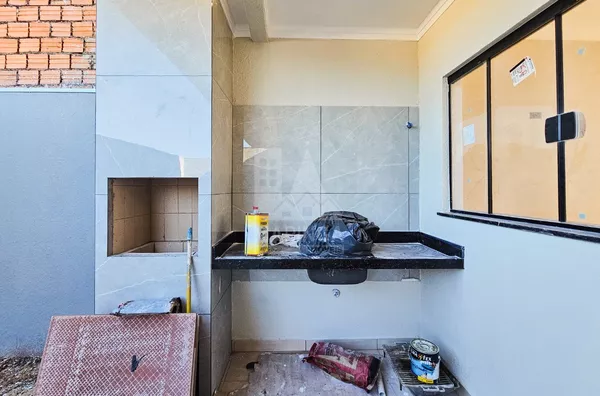 Casa a venda, 3 quartos (1 suíte) no Jd. Bertioga em Maringá