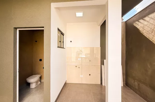 Área de serviço da casa à venda no Jardim Alvorada com 3 quartos (1 suíte) - Maringá Imóveis