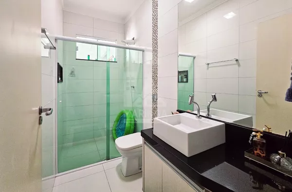 Casa a venda de 3 quartos (1 suíte) Pq. Residencial Tuiuti