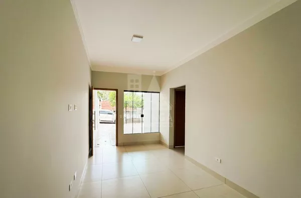 Casa nova 3 quartos (1 suíte) no Conjunto Requião em Maringá