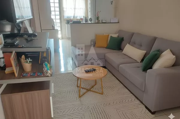 Casa 2 quartos Jd. Monterrey